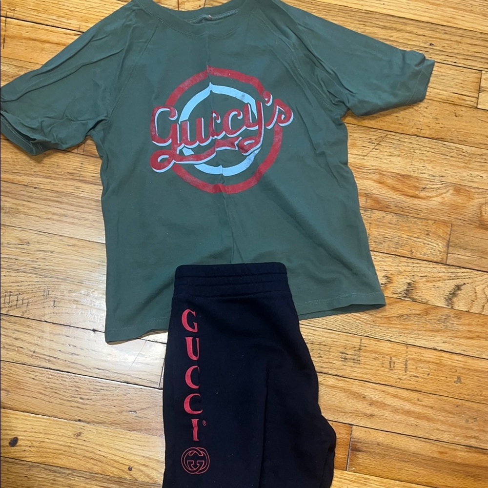 Gucci Kids Green and Black Logo T-Shirt and Shorts Set